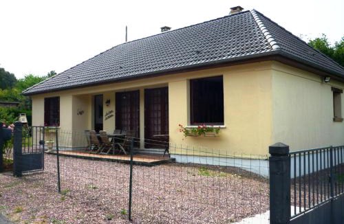 Saint-Germain-de-Livet House | La martinière - Au cours du ruisseau