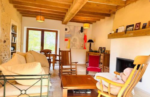 Sainte-Colombe-sur-Loing House | La Masure