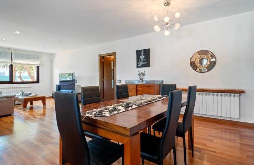 Albinyana House | La Mediterranea Village