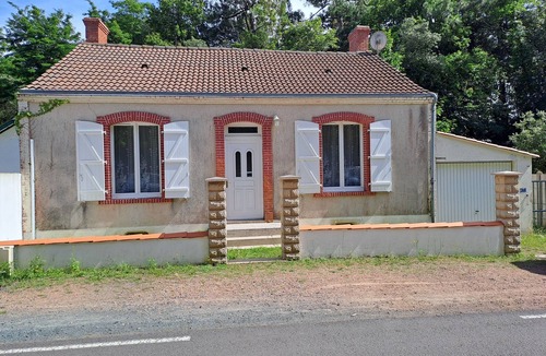 Longeville-sur-Mer House | la mer a 300 M Maison a Deux pas de la Plage du Rocher