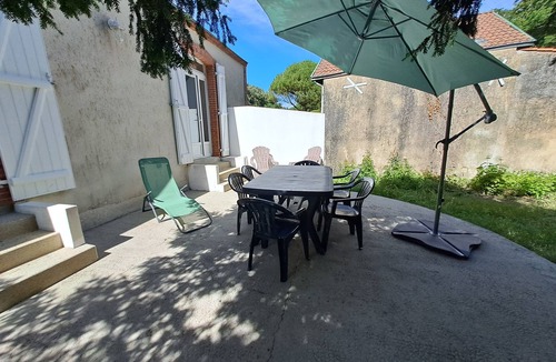 Longeville-sur-Mer House | la mer a 300 M Maison a Deux pas de la Plage du Rocher
