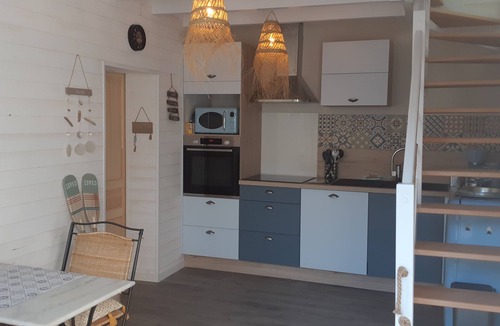 Le Portel Apartment | "La Mer Bohème", 1 bed, 2 pers, free secure parking with badge, 8 mn from the beach