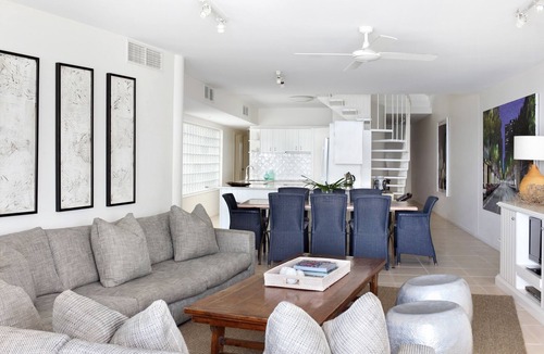 Noosa Heads Apartment | La Mer Penthouse by Salty Stays