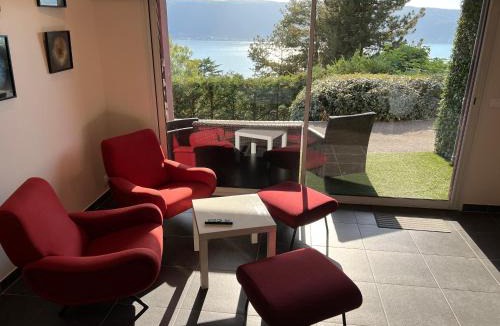 Veyrier-du-Lac Apartment | La Merle