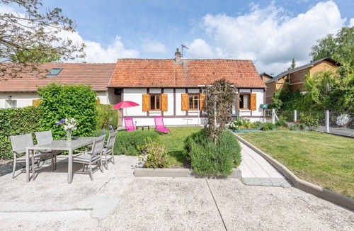 Mesnieres-en-Bray House | La Mesnièroise by Interhome