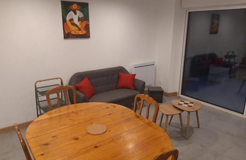 Montmerrei Apartment | La Meunière