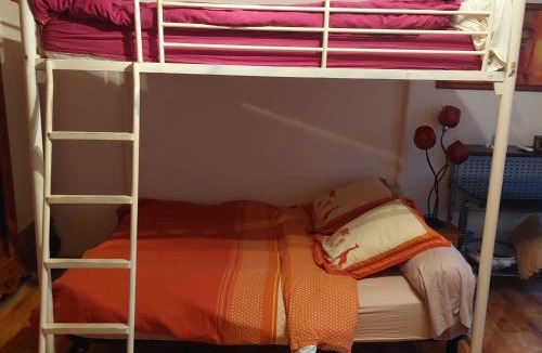 Mars-sur-Allier House | LA MEUTE