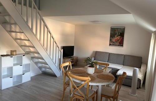 Saint-Denis Apartment | La Mezza9