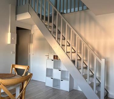 Saint-Denis Apartment | La Mezza9