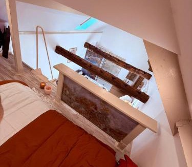 Bellaing House | La Mezzanine - Chambre avec Spa