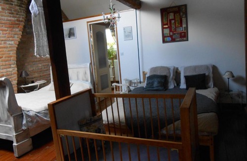 Amfroipret House | La Mezzanine