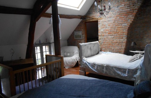 Amfroipret House | La Mezzanine