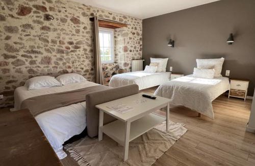 Le Poire-sur-Vie Apartment | La Millière - Piscine & Campagne - Lescure