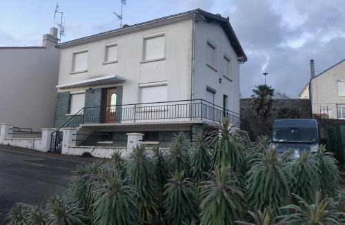 Les Epesses House | La Mine des 4 pierres