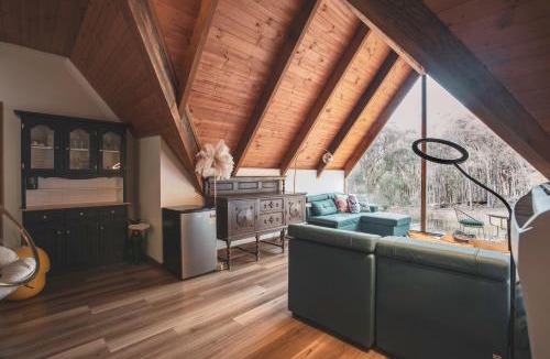 Dean House | La Moneta Retreat