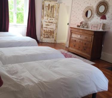 Louroux-de-Bouble House | La Motte