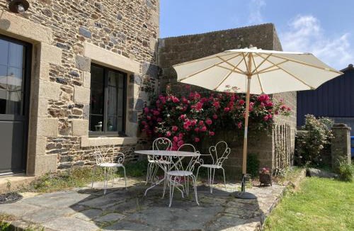 Plourhan House | La motte