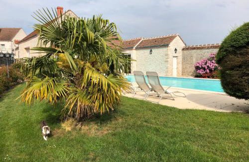 Donnery Apartment | La Motte Melleraye