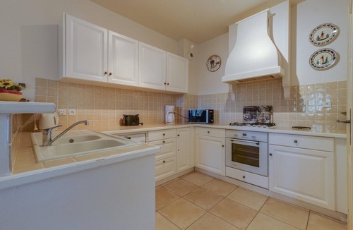 La Motte House | La Motte Resort near Beach