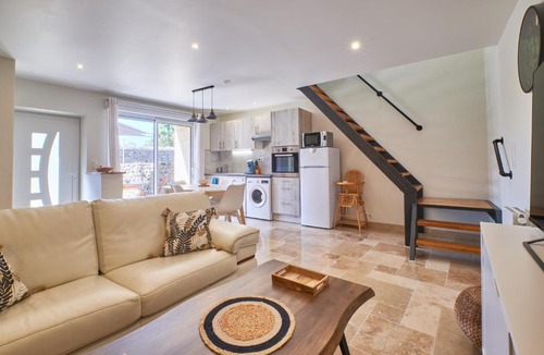 Saint-Hilaire-du-Rosier House | La Mottinière