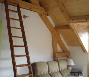 Sailhan Apartment | La Mousquère