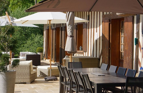 Manerbe Cottage | La Moutinière 5*, luxurious Norman house with swimming pool, 25mn from Deauville