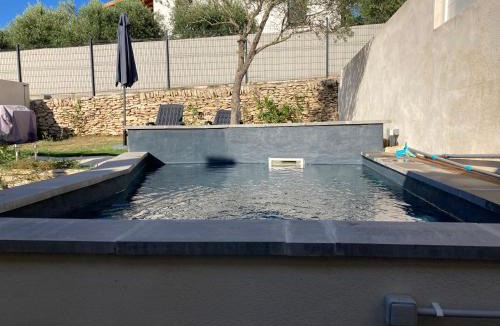 Aujargues House | La movida