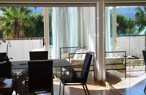 Les Sablettes Apartment | "La Murène" Seafront apartment