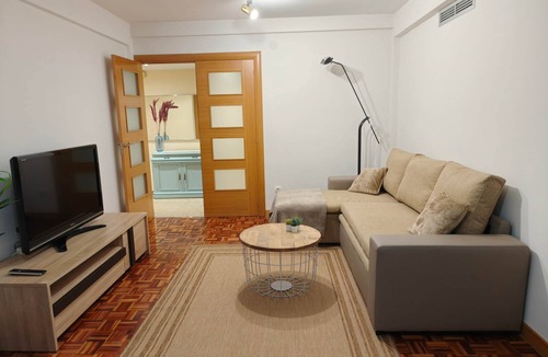 La Magdalena Apartment | La Muralla de los Sitios by Alogest
