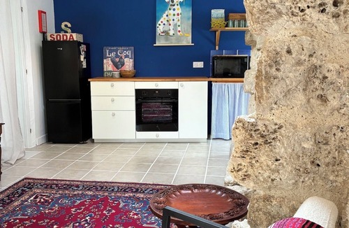 Belveze House | La Muse Rossignol: Swimming pool, spacious rooms & private bath in Occitanie