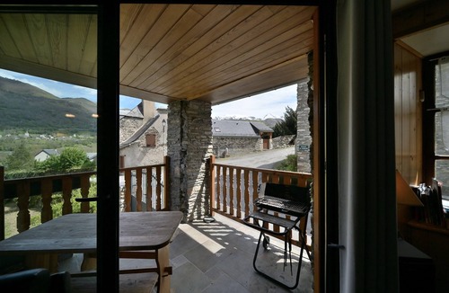 Cazaux-Frechet House | La Nabias – Charming House with Panoramic Views in the Louron Valley