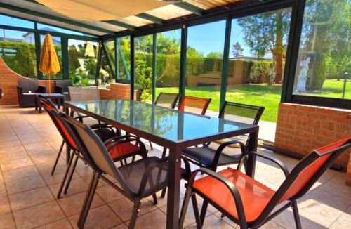 Bois-Bernard House | La Naturelle - Maison 4 chambres & Parking privé