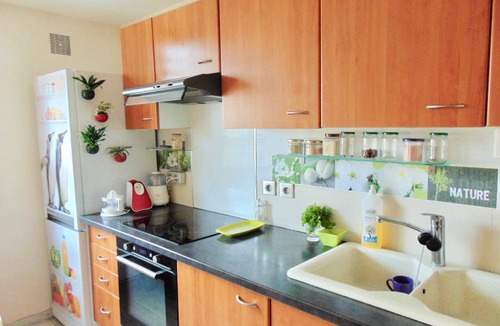 Les Poulettes Apartment | “La Naturelle”: relaxing and exotic! Air conditioning and free/secure parking!