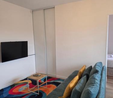 Toulouse West Apartment | La nid douillet-parking-balcon-CHbM