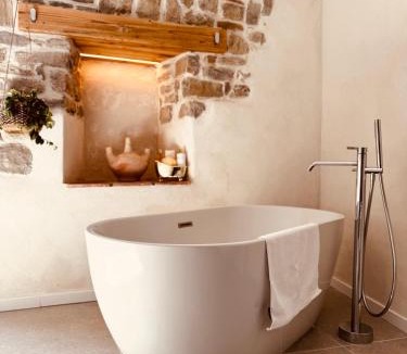 Aigne House | La Nine