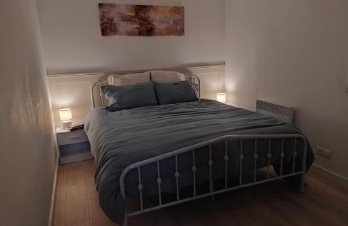 Champagnac-de-Belair House | La noix qui roule
