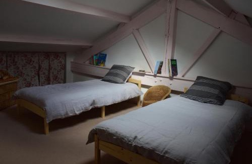 Champagnac-de-Belair House | La noix qui roule