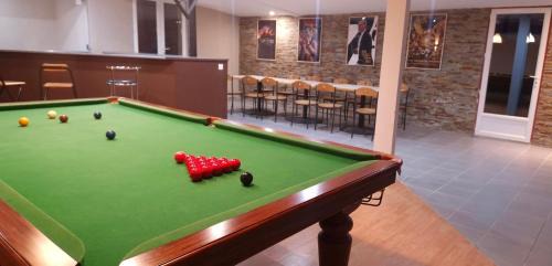 Coulonges-Cohan House | La Nomalina