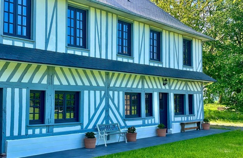 Saint-Symphorien House | La Normande -Heated pool - 10 min Pont Audemer - 10 People