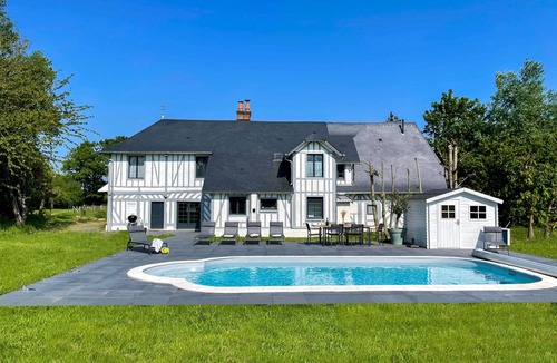 Saint-Symphorien House | La Normande -Heated pool - 10 min Pont Audemer - 10 People