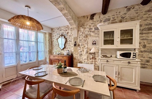 Bouzigues House | La Nothé, charming house by the harbor & lagoon