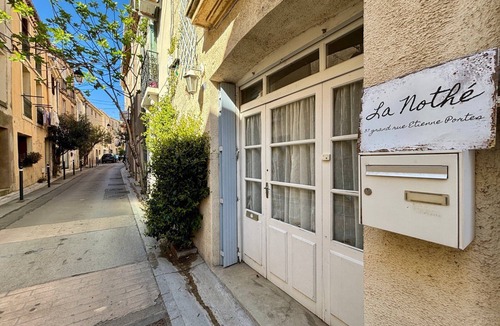 Bouzigues House | La Nothé, charming house by the harbor & lagoon