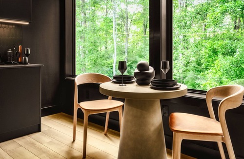 Wartburg Ski Chalet | La Notte Modern Black Chalet