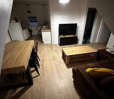 Ruille-en-Champagne Apartment | La nouvelle école