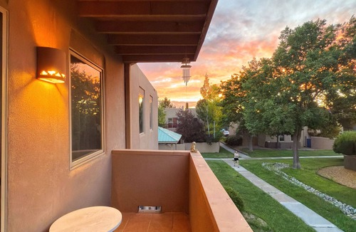 Santa Fe Condo | La Nube: Luxe Japandi Sanctuary, 3BR+Gated, 10 Min to Downtown, Dedicated Office