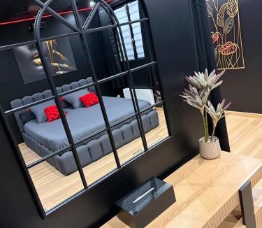 Bolbec Apartment | La nuit nocturne