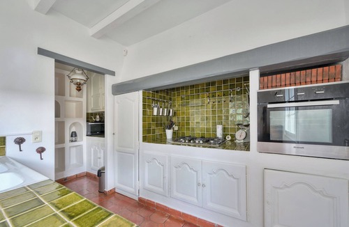 Saint-Saturnin-les-Avignon Villa | La Parenthèse Provençale – House with Pool, A/C, WIFI