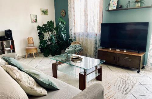 Ambrieres House | La P'tite Ambrièroise