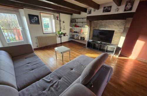 Domaize House | La P'tite Chaumiere