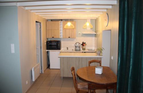 Lussas-et-Nontronneau House | La p'tite maison